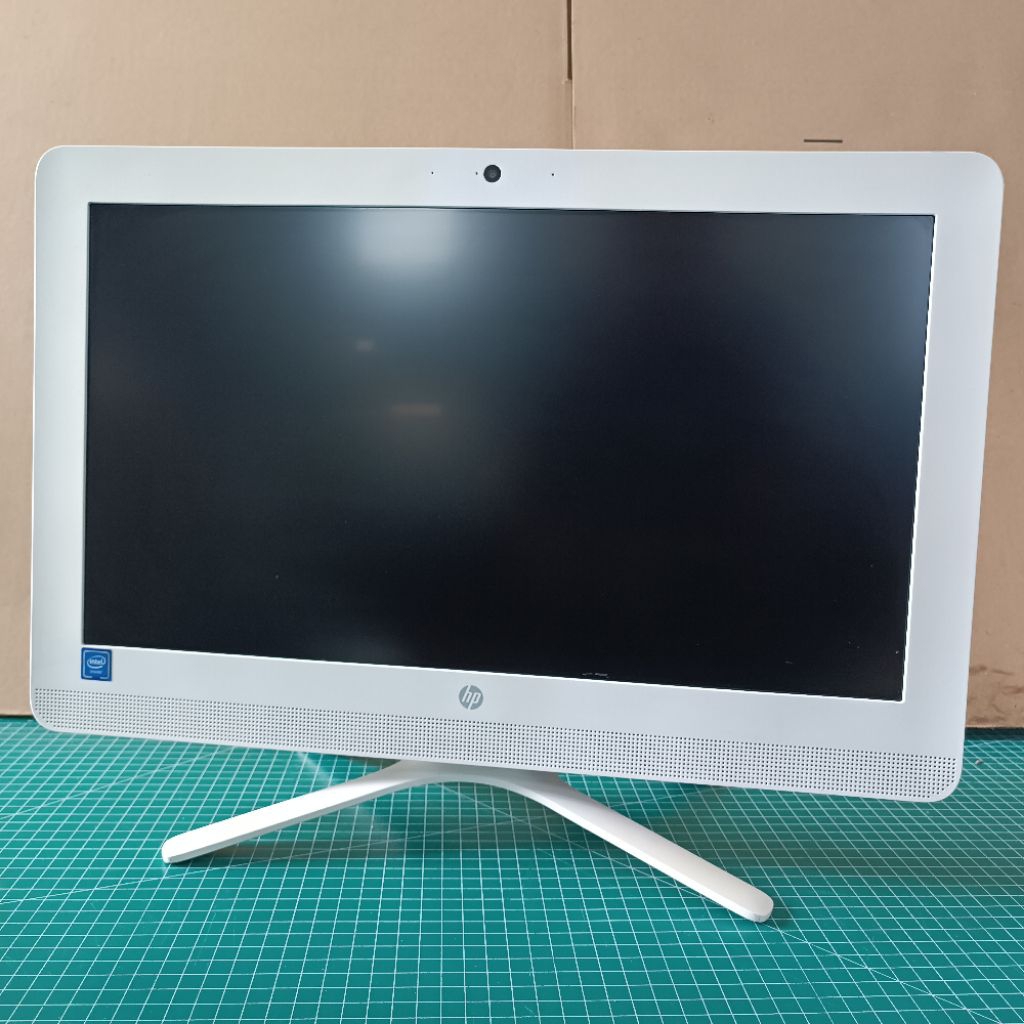 AIO HP all in one pc desktop HP-20 C413d intel J4005