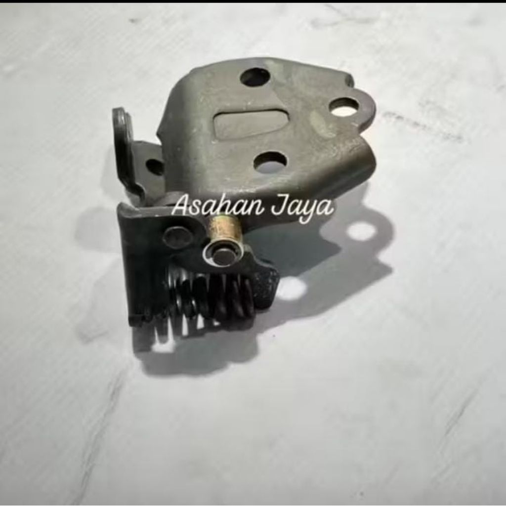 Engsel Pintu Bawah Mitsubishi Ragasa Ps135 Ps120 Coltdiesel Petak Harga Per Buah KANAN Mc130759