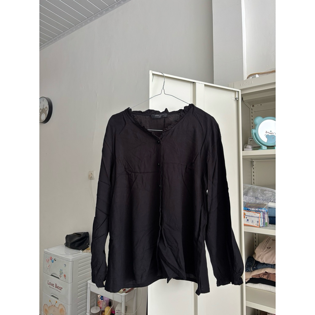 kemeja hitam brand matahari