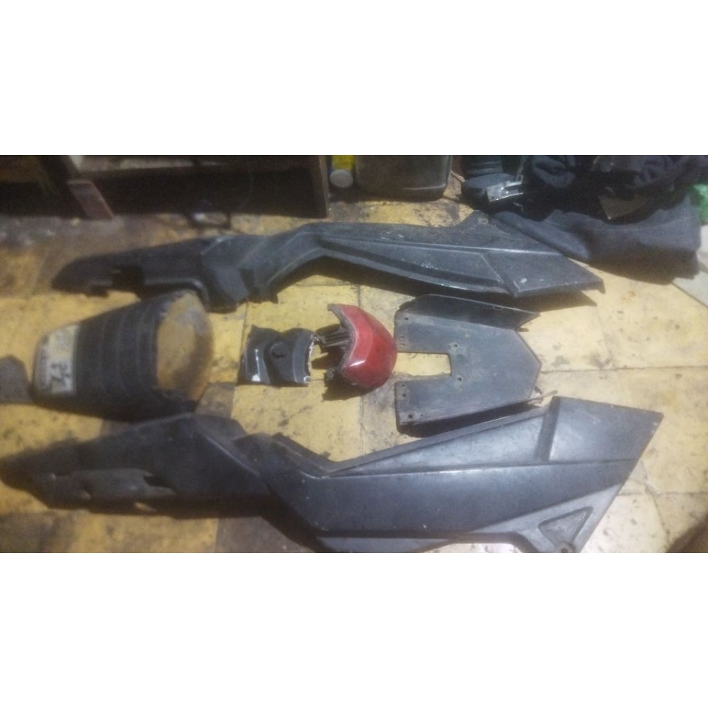 BODY BLAKANG MINERVA MX150 tipe vx