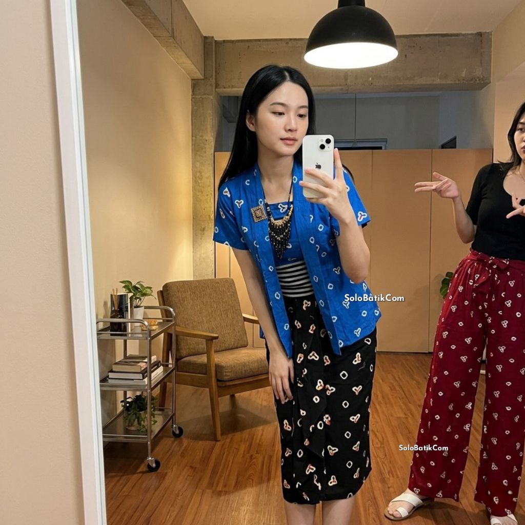 SETELAN KEBAYA JUMPUTAN SOLO RINJANI BIRU