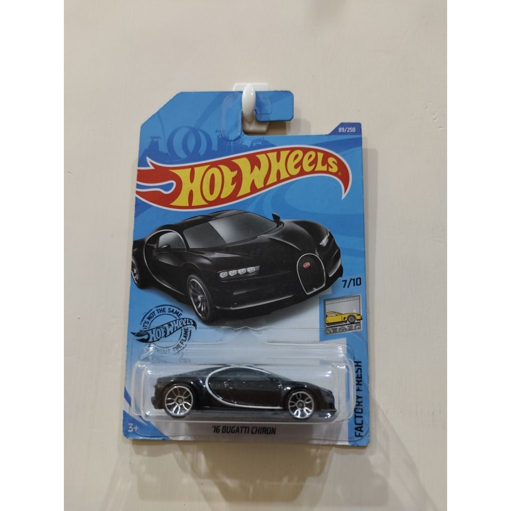 Hot Wheels 16 Bugatti Chiron