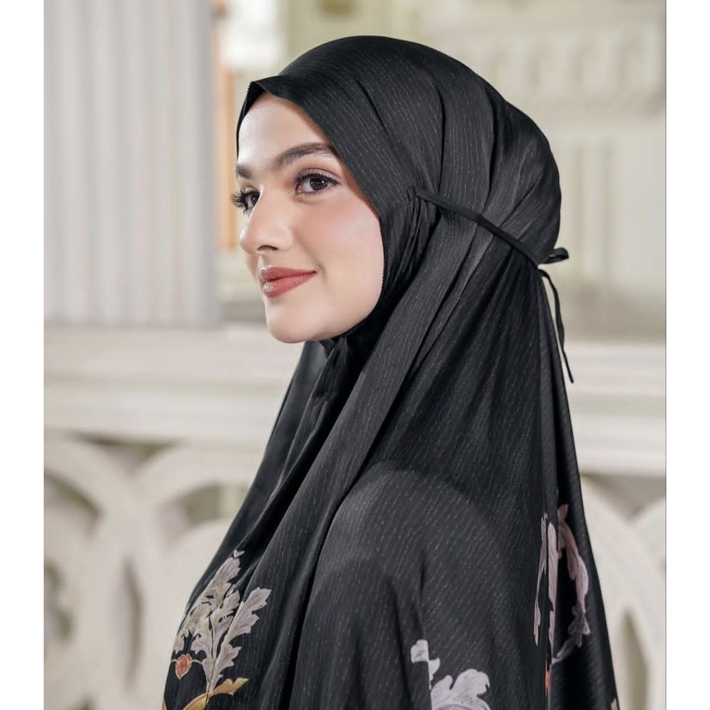 Prayer Robe Royale Series by Buttonscarves