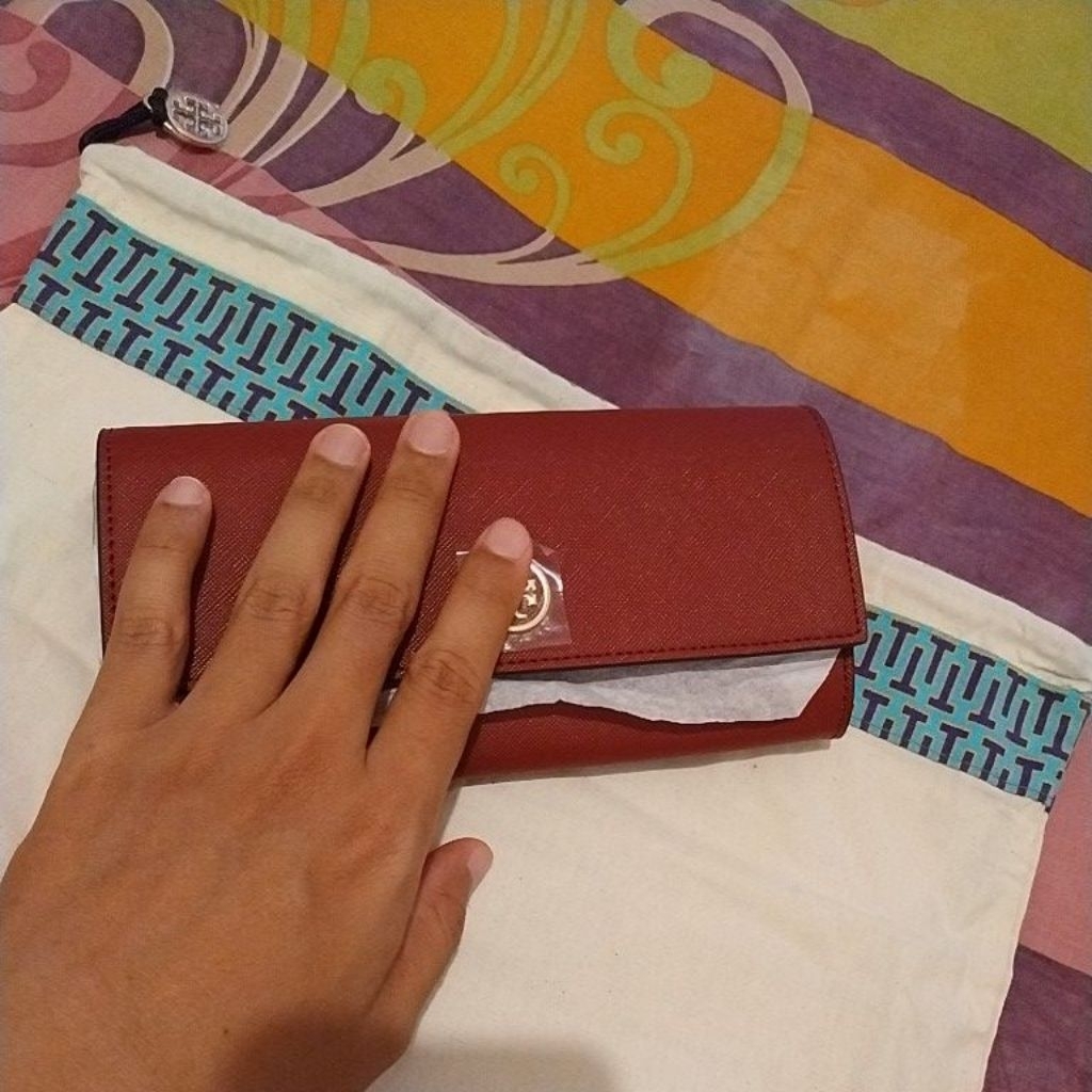 TB - WOC Wallet On Chain uk 18