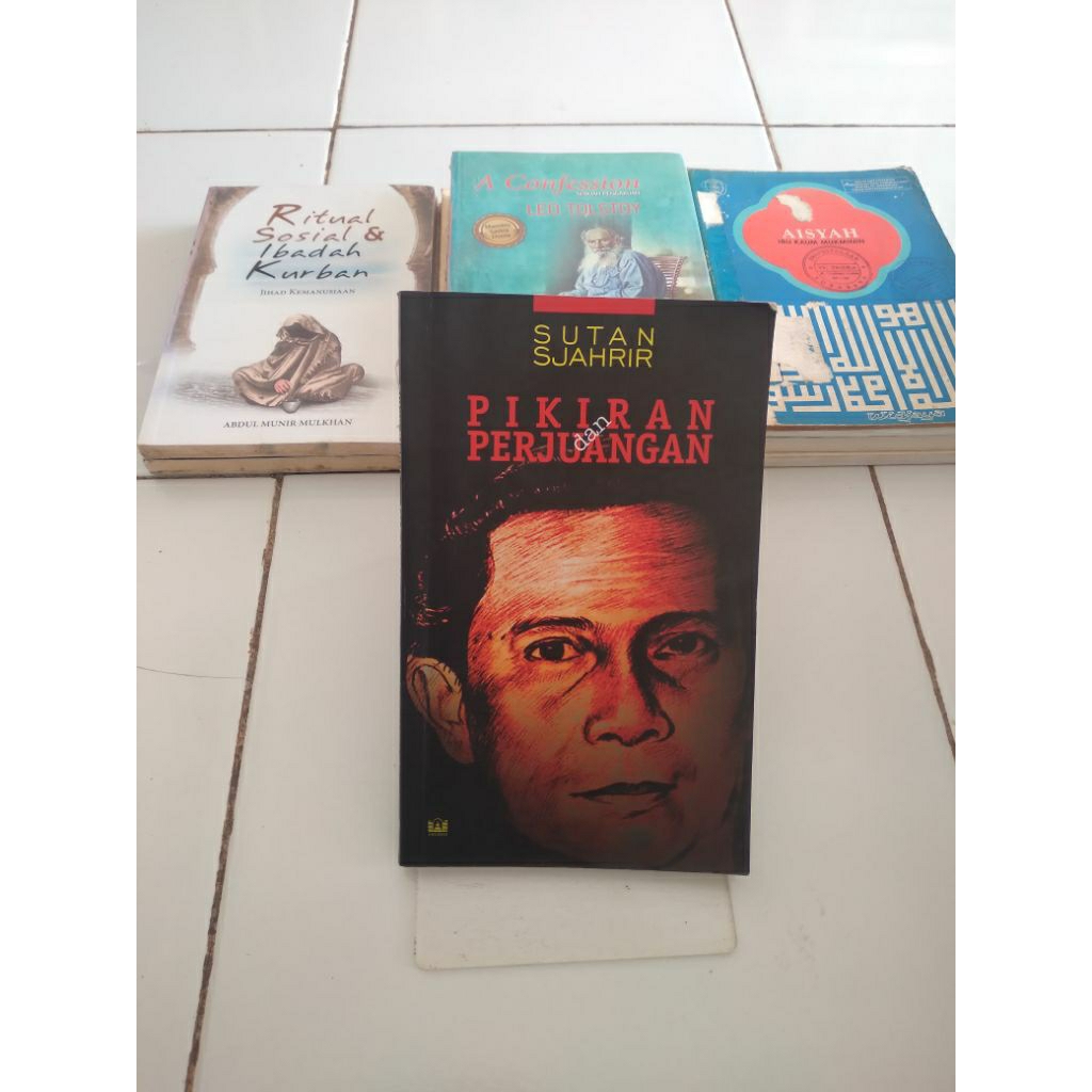 sutan sjahrir pikiran dan perjuangan