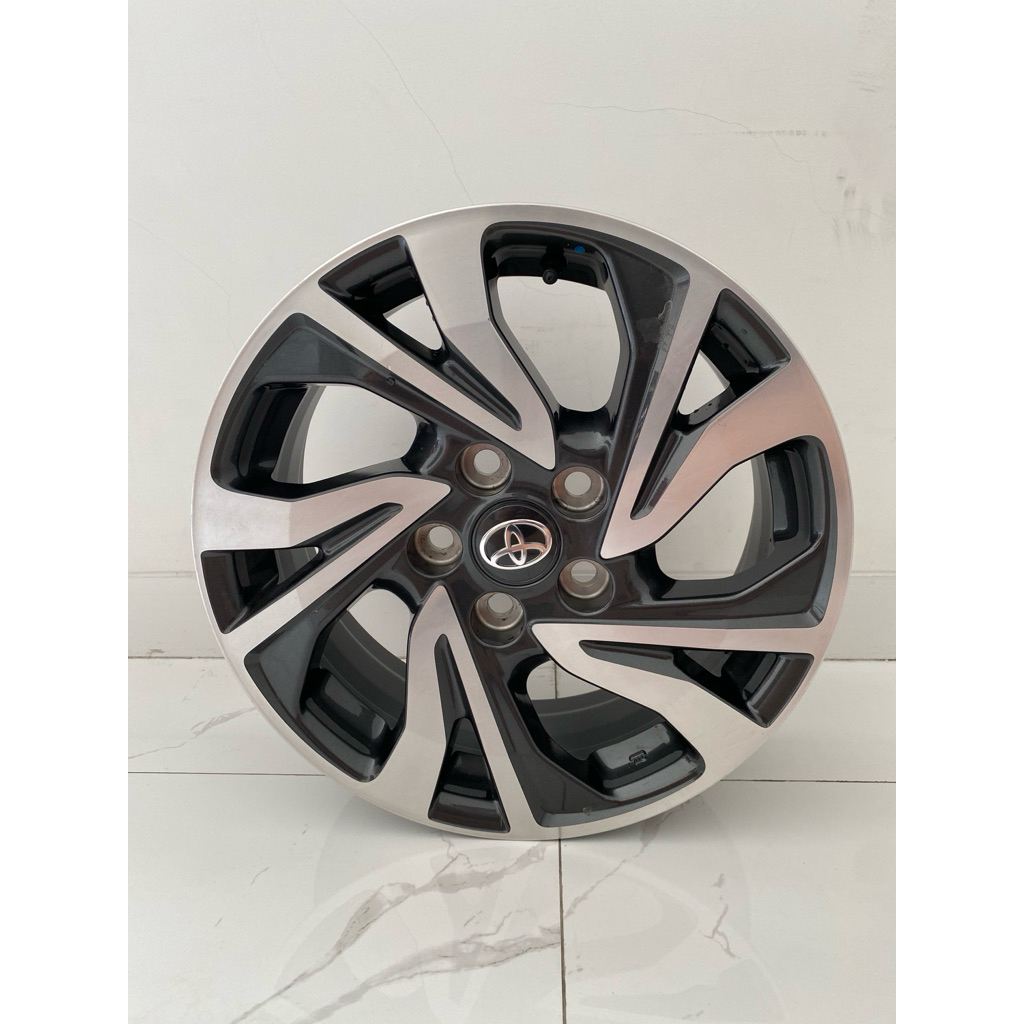 velg innova Reborn facelift R16 PCD 5/114 (ori toyota) BEKAS 4 pcs