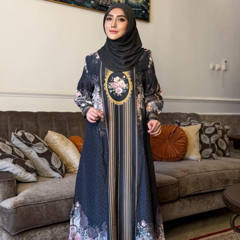 Gamis Amaya Elegan dengan Motif Bunga dan Garis Warna-warni untuk Tampilan Mewah dan Modis