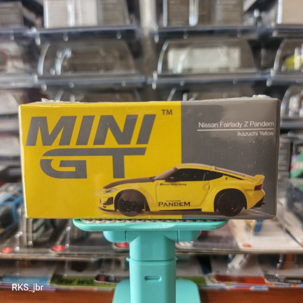 MINI GT NISSAN FAIRLADY Z PANDEM #IKAZUCHI YELLOW