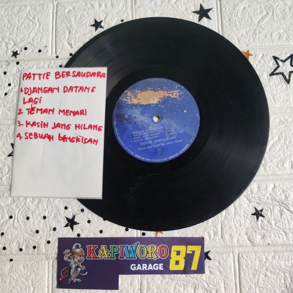 KASET PIRINGAN HITAM,,,PATTIE BERSAUDARA