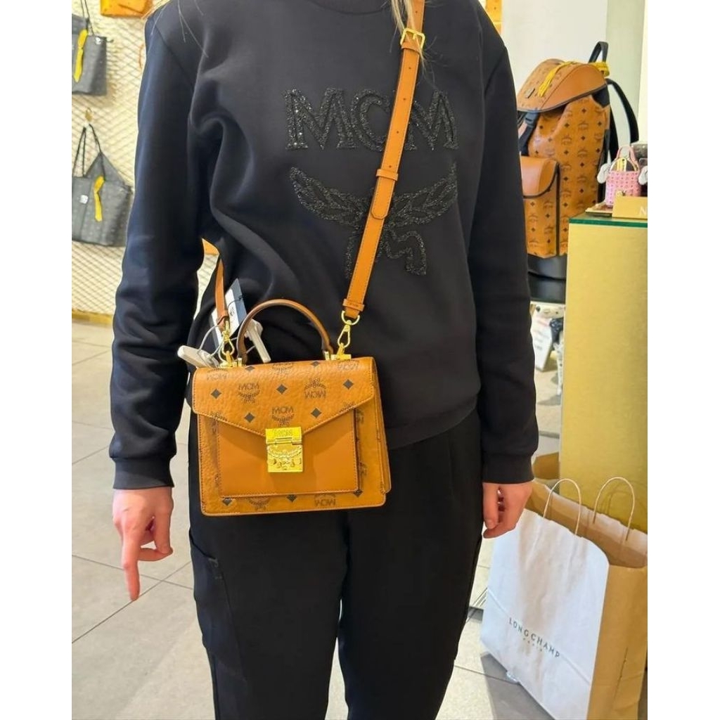 preloved Tas mcm selempang and shoulder kekinian elegan