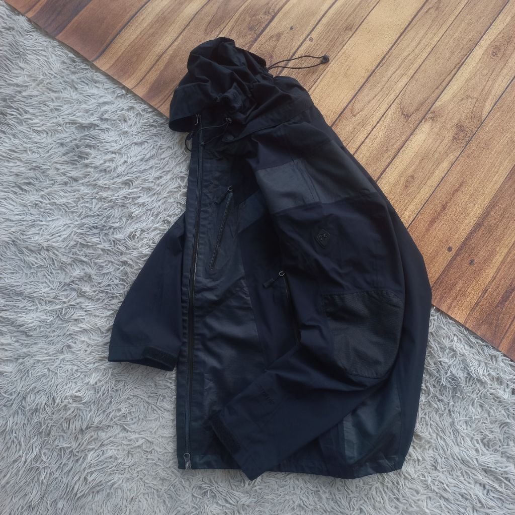 Jaket Outdoor Kolon Sport Attotek Gorpcore Waterproof Blocktech NOT running sports lightweight windb