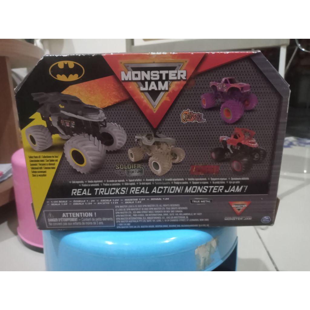 monster jam 1/24 batman