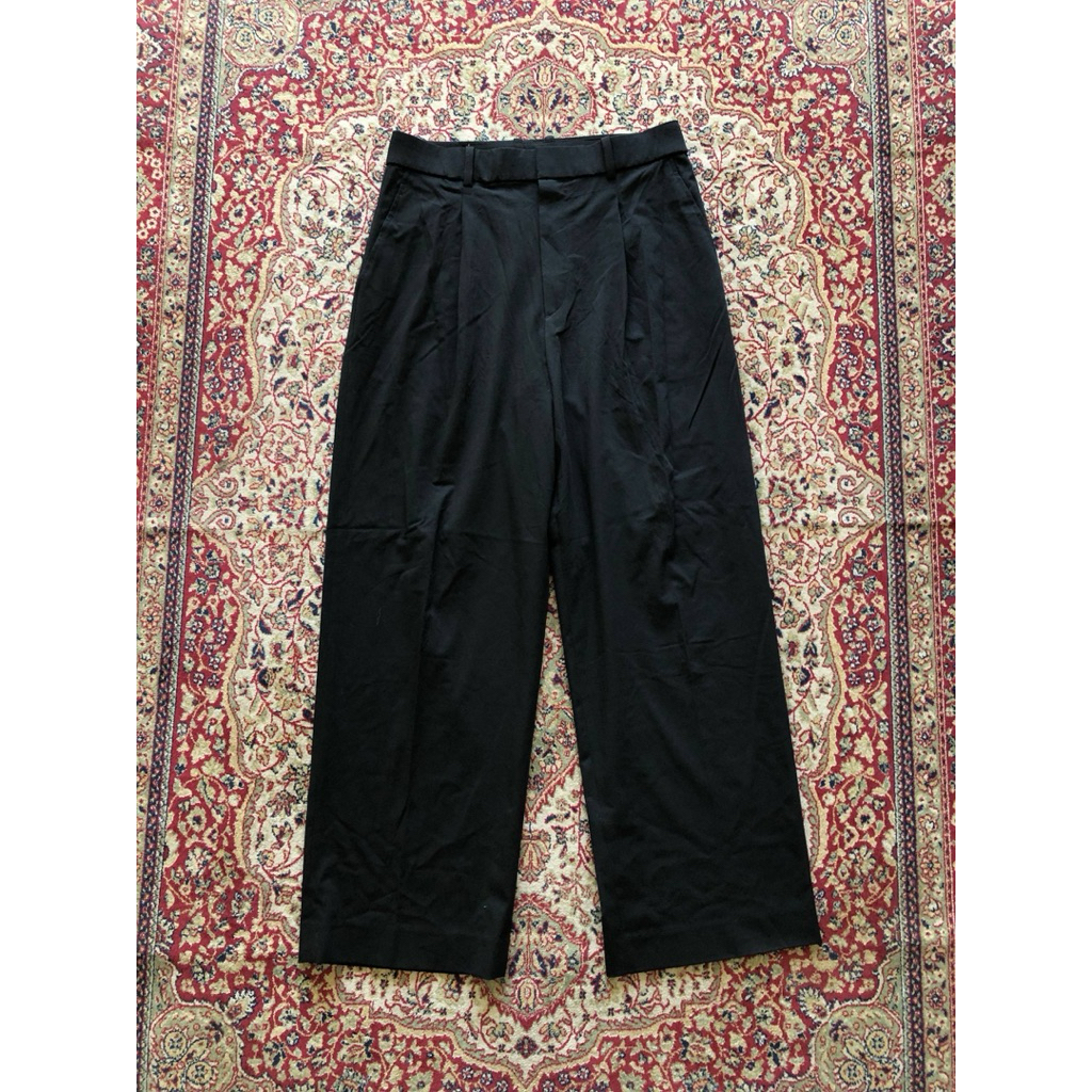 Celana Uniqlo women pleated wide pants HI005