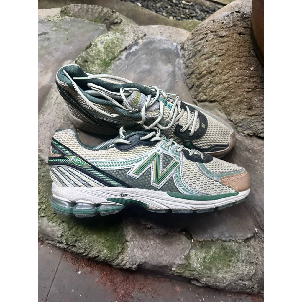 New Balance 860 V2 Size 45