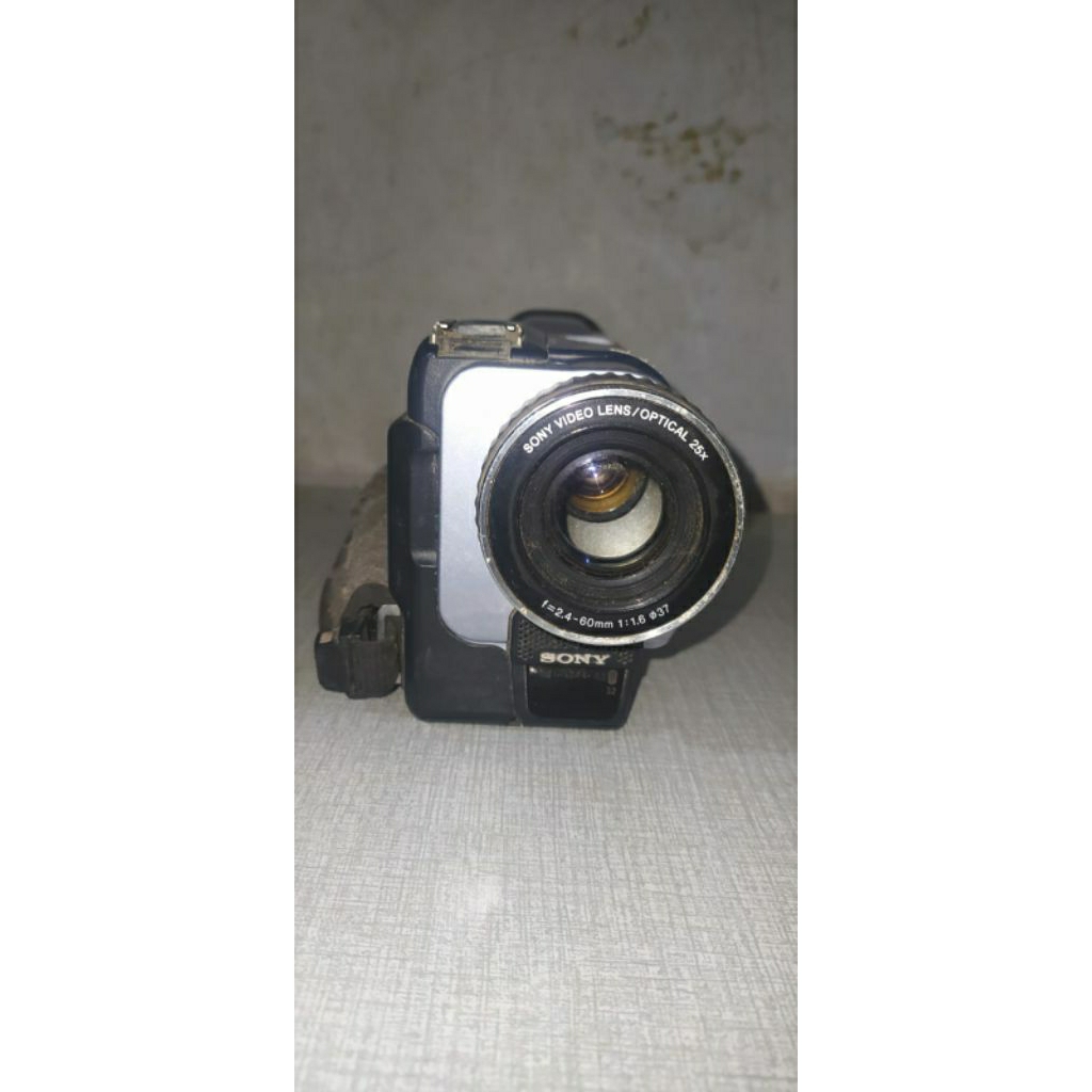 Sony Handycam DCR-TRV240 Digital8 bekas