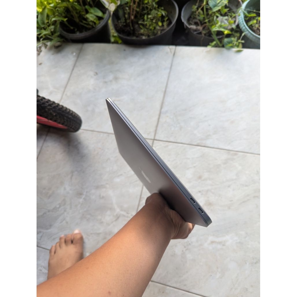 Macbook Air 2020 M1 8/256 ex ibox