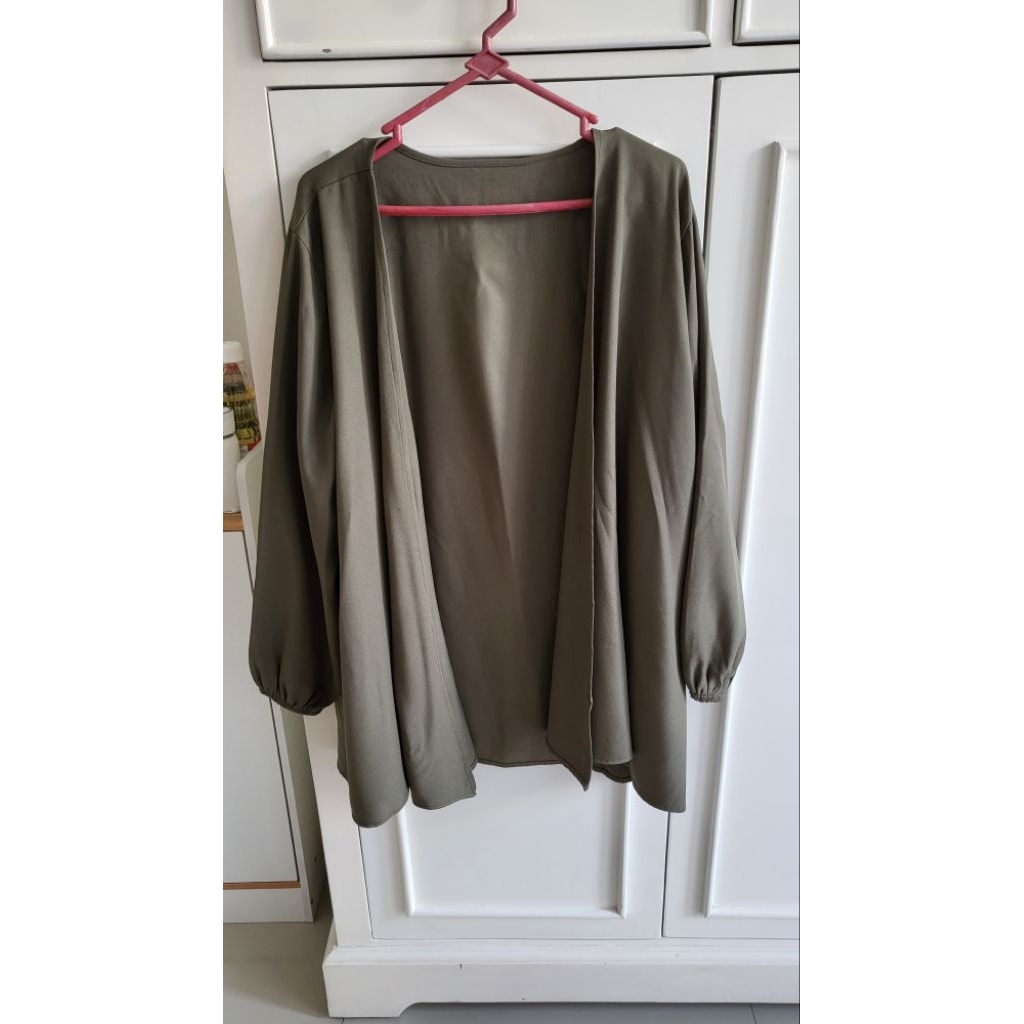 PRELOVED OUTER WANITA ARMY / outer Korean look / cocok kerja & hangout