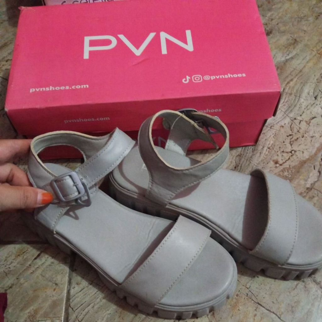 sandal pvn