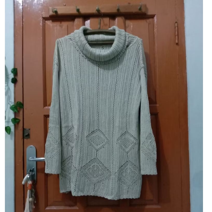 (Preloved) Sweater Rajut Turtleneck Oversize