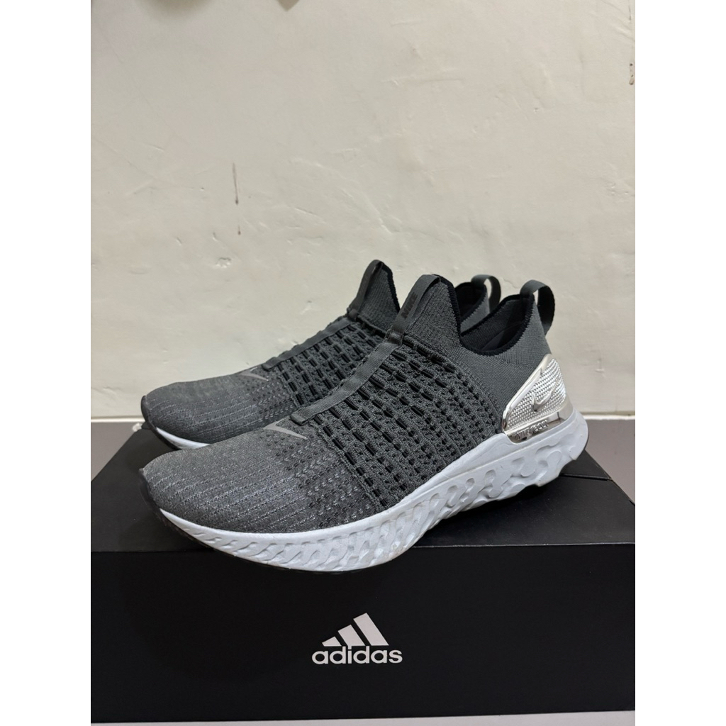 Nike Phantom React Flyknit 2