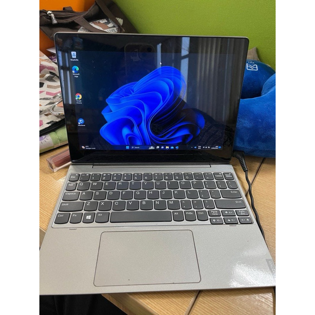 Lenovo Ideapad D330, Touchscreen (tab available)