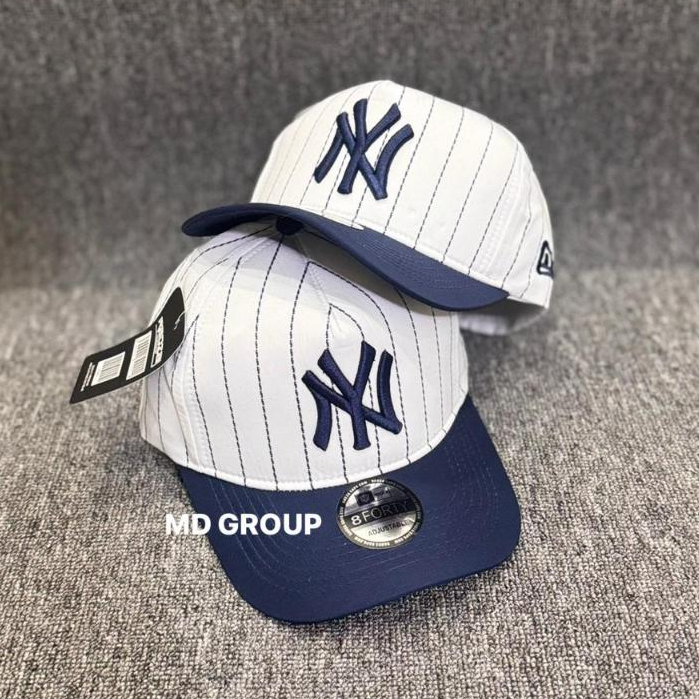 Topi Baseball Cap Unisex Motif Salur New York Yankees White Navy Blue High Quality Hat Distro