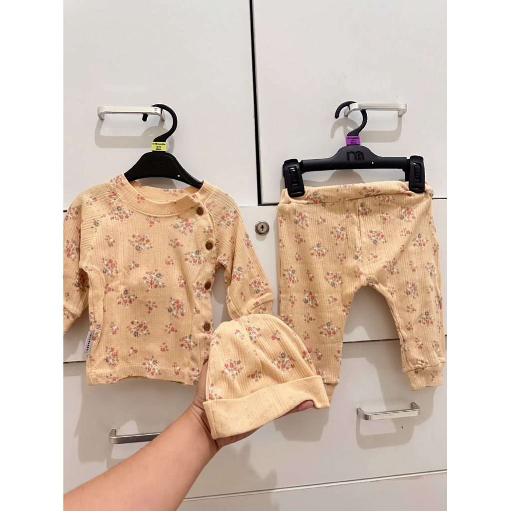 Preloved Setelan Newborn Akusvara