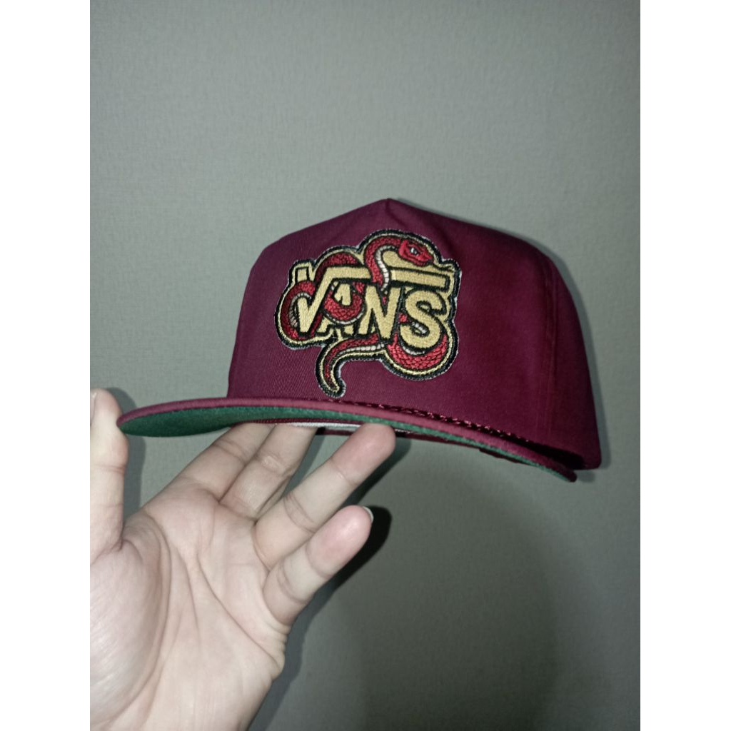 Topi Vintage San Sun ropehat A-Frame logo patch bordir 'VANS Snake'