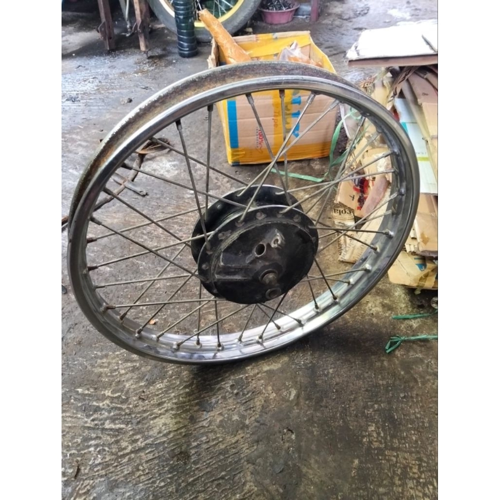 Velg depan fullset yamaha alfa/sigma original copotan