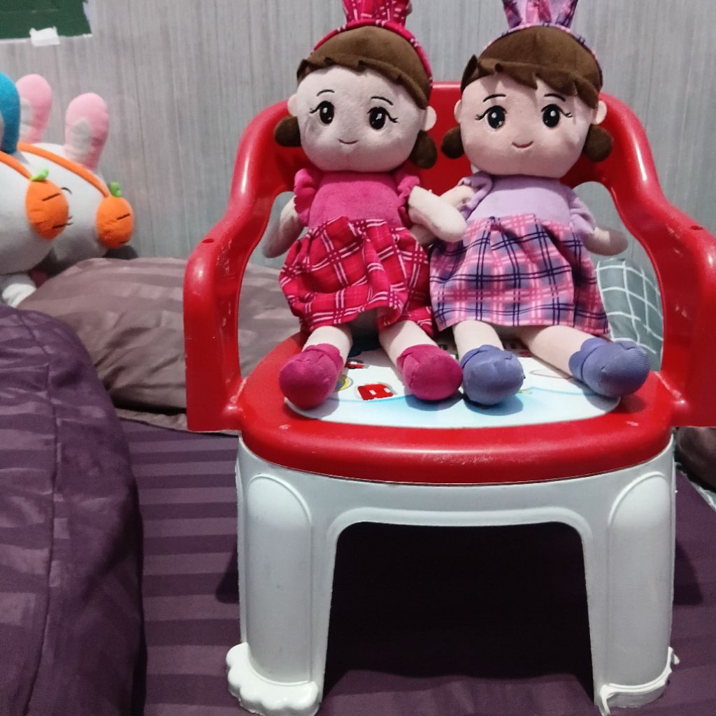 boneka cantik perempuan