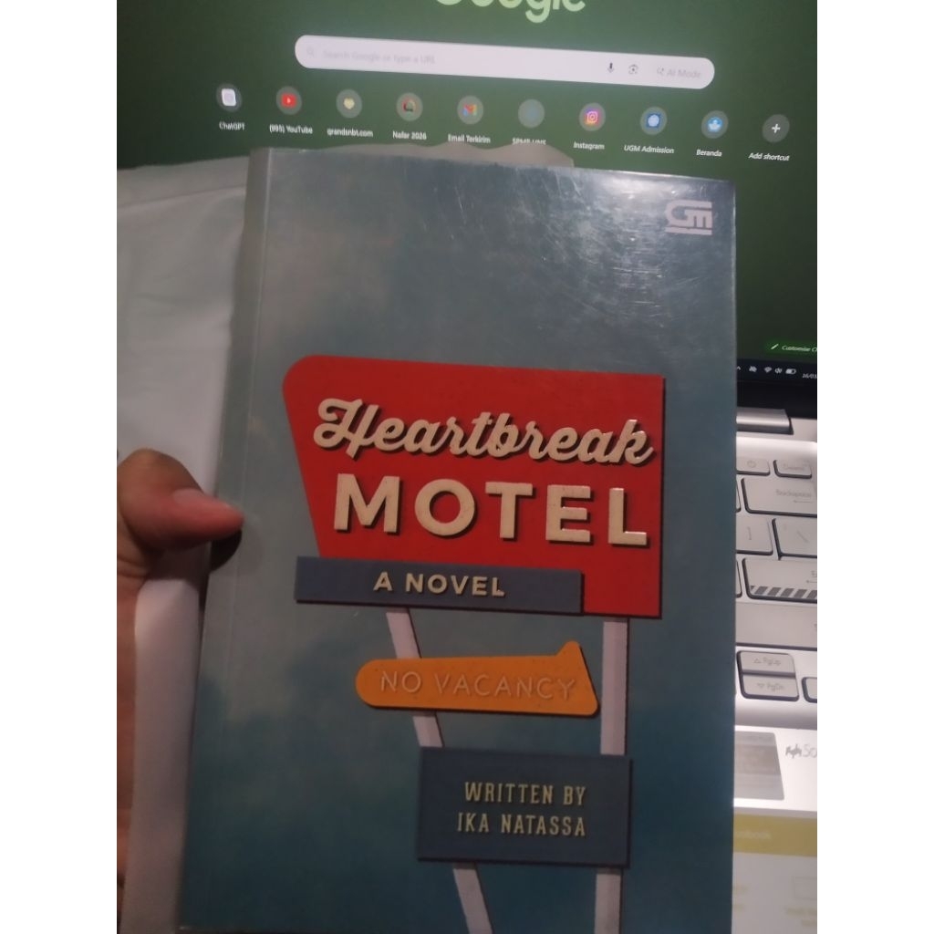 Novel Heartbreak Motel Preloved Best Condition