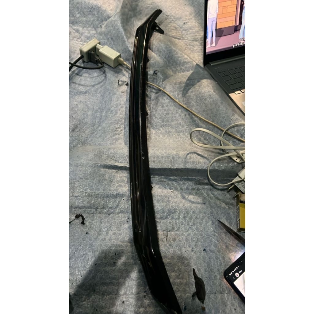 List chrome jaring bumper tengah toyota rush terios original