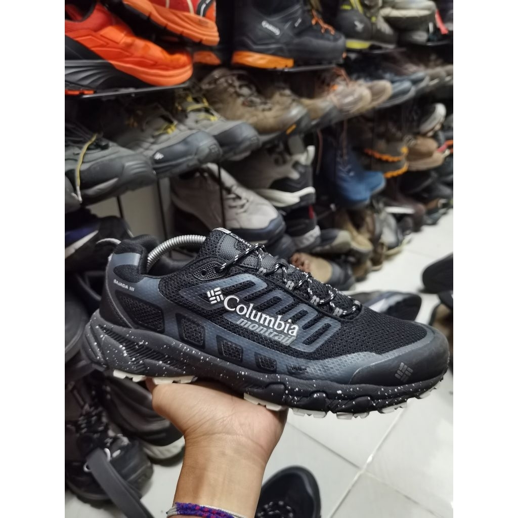 Columbia Montrail Size 45 Fit 44 Sepatu Hiking Gunung Trail Run