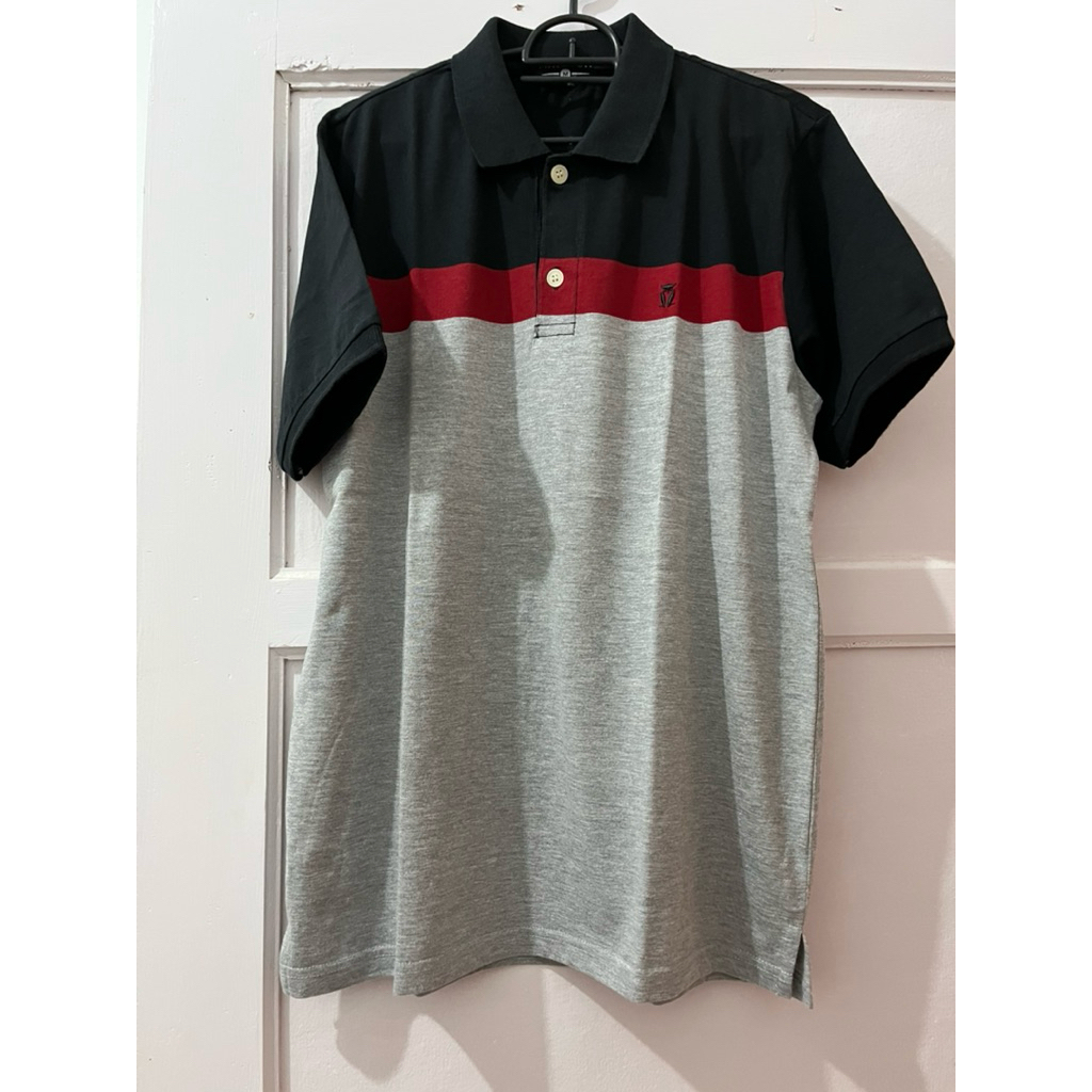 Preloved Kaos Polo Shirt Matsuda