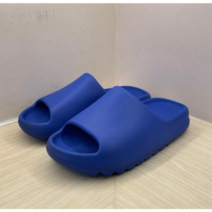 Adidas Yeezy Slide