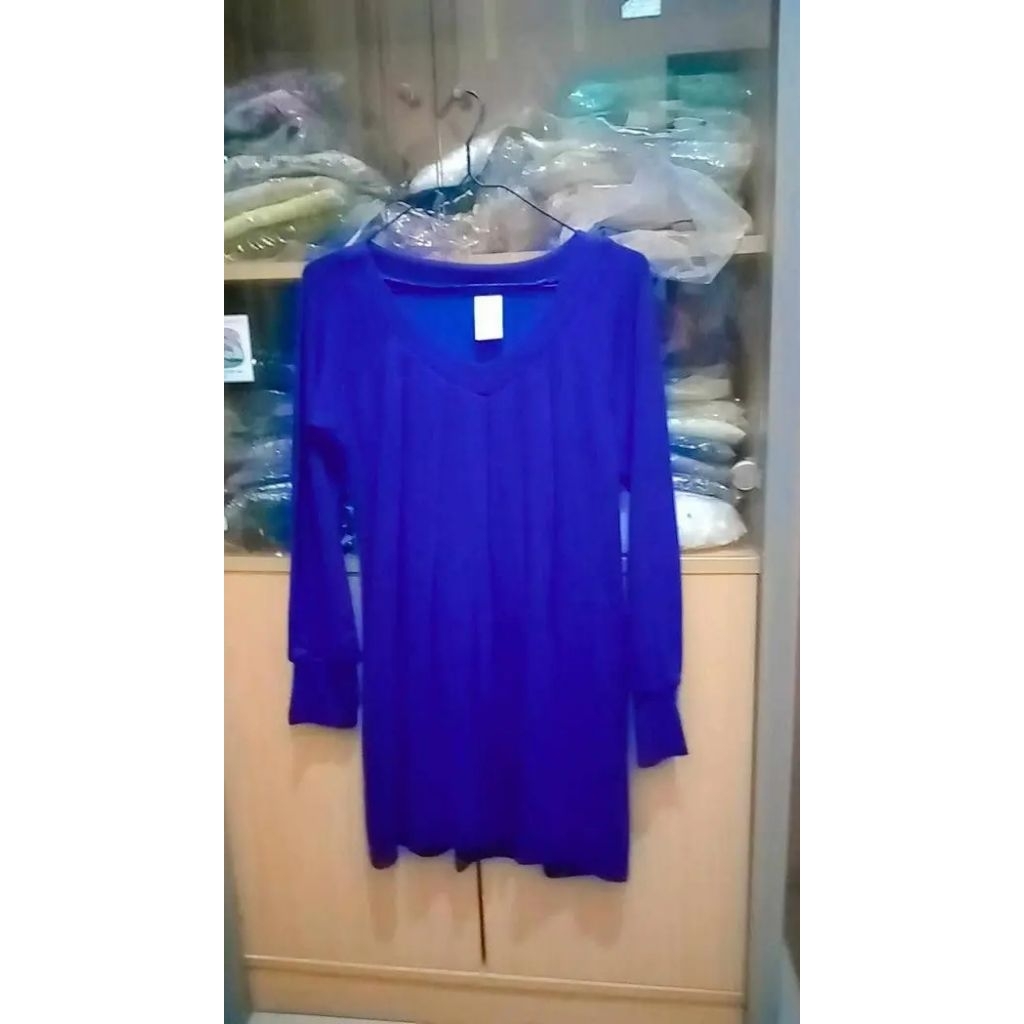 - Nama Produk: Dress Wanita Warna Biru Elektrik, Model Leher V & Lengan Panjang, Potongan Longgar Ny