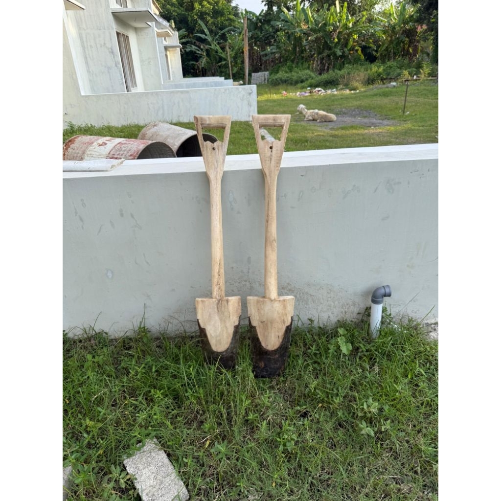 Lempak lencek linggis sawah membuat parit