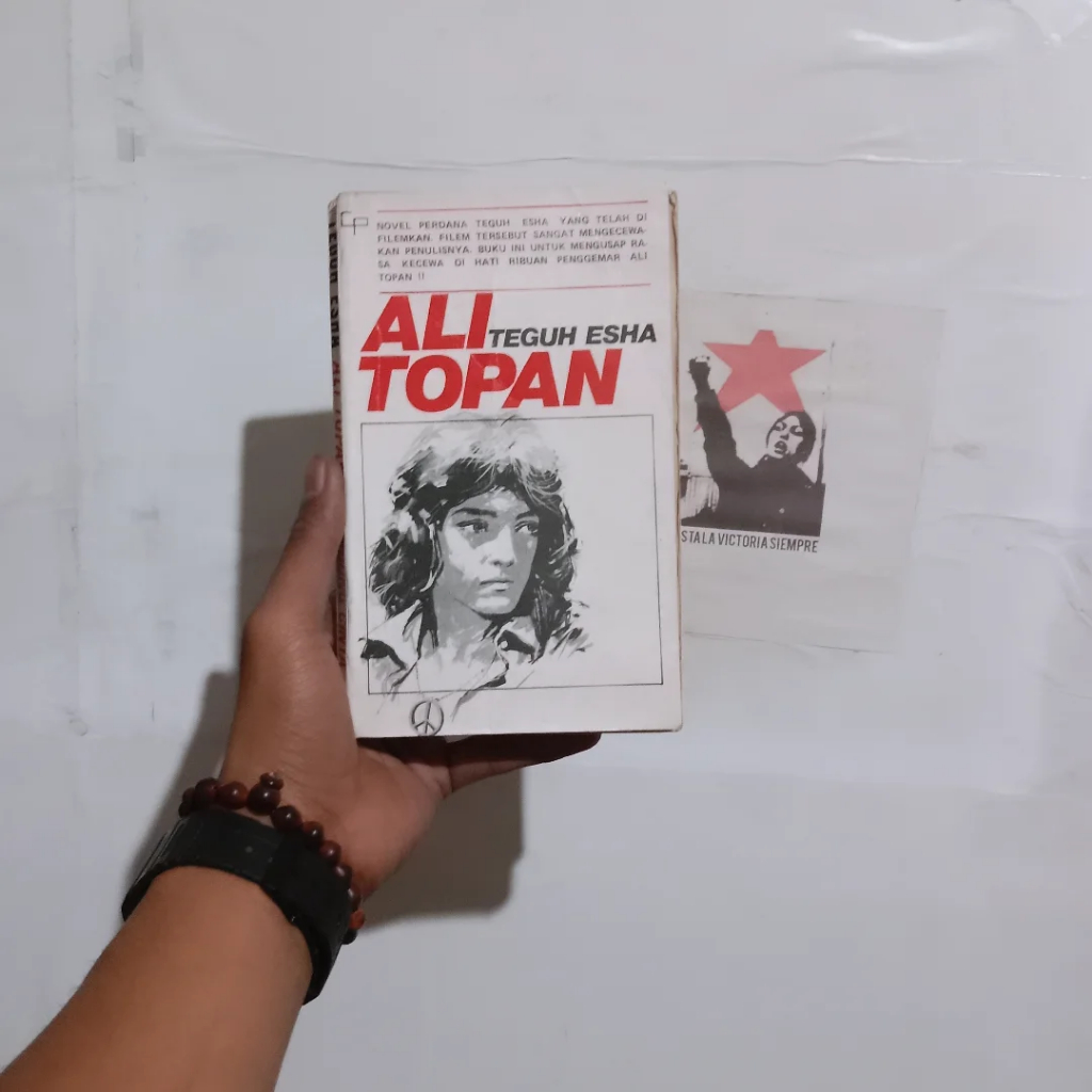 Ali Topan | Teguh Esha The Story of My Life: Kisah Nyata Perempuan Buta, Bisu dan Tuli yang Menggunc