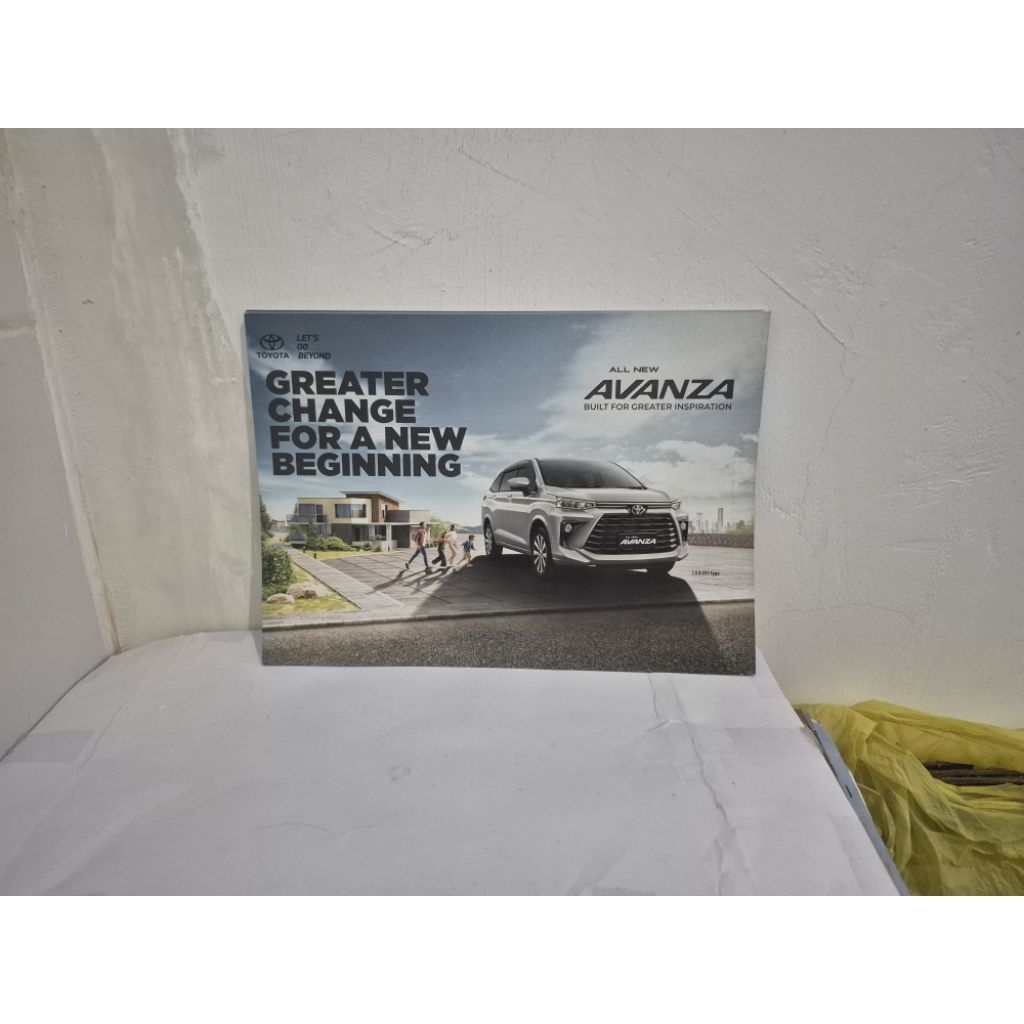 brosur katalog mobil toyota avanza 2022 leaflet