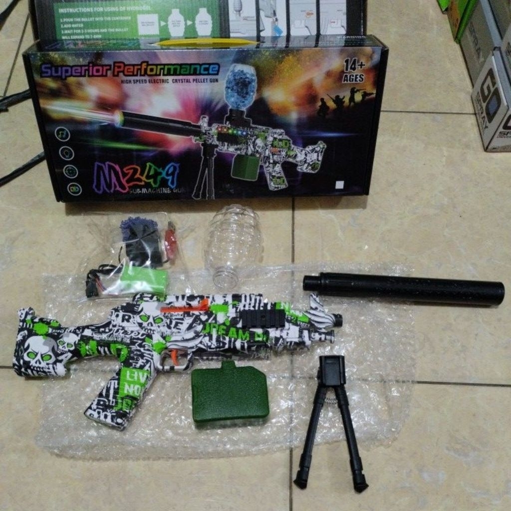 mainan pistol senjata electric toy model gun MP5 submachin gun aassaultriflee tembakan gel assaultri