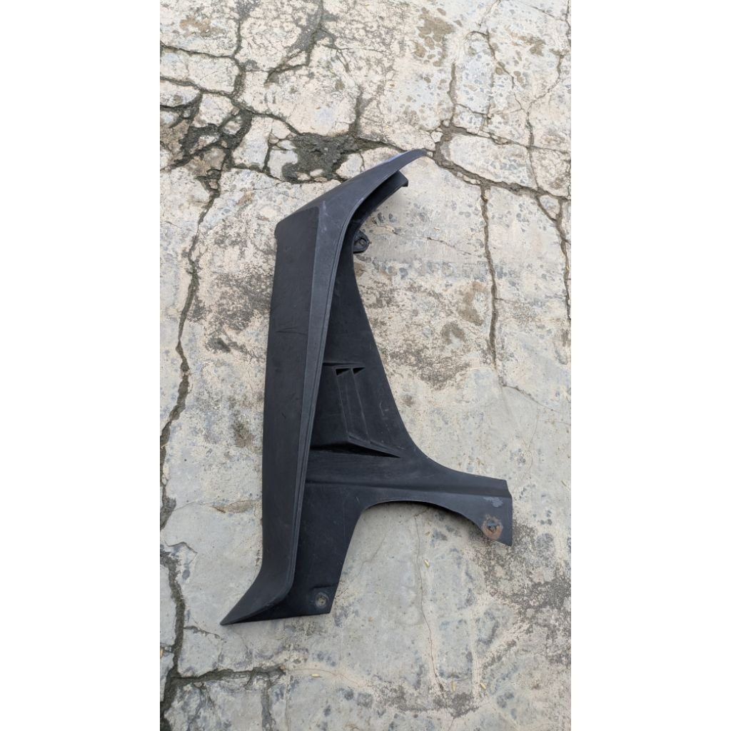 sayap tebeng Suzuki crystal