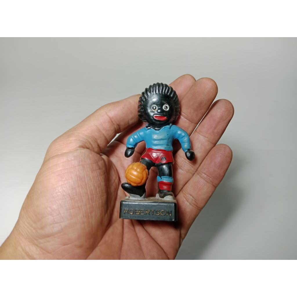 Figure Robertson's Golly Football Team