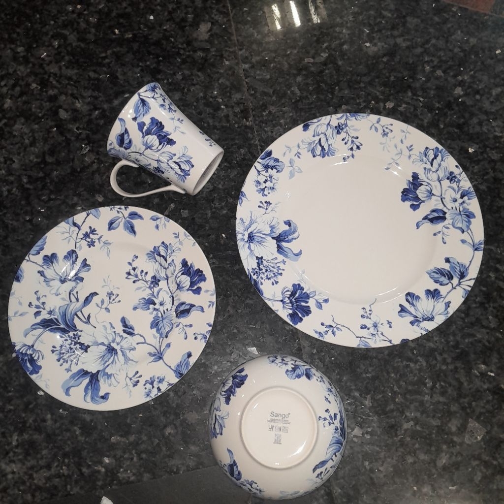 Dinner Set keramik Sango type Gisela Blue isi 16 pcs