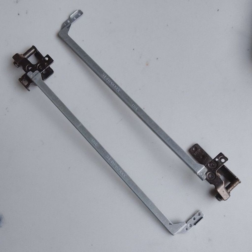 Engsel Laptop Acer Aspire E1-432