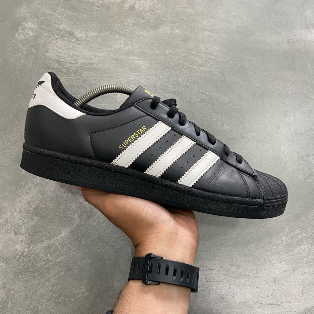 [Size 44] Adidas Superstar J Core Black White Leather Second Kondisi Mulus Nominus. Harga Barunya 3.
