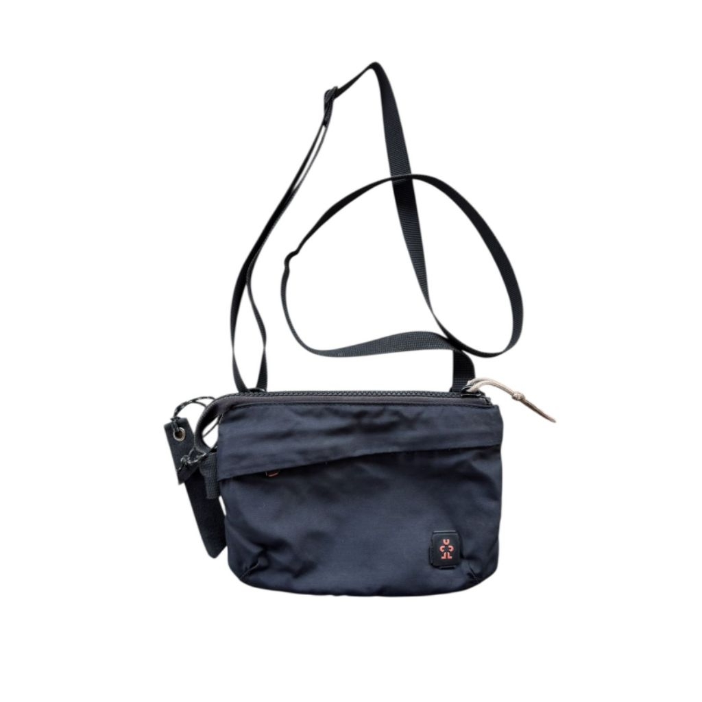 Crumpler the minikin hip pouch