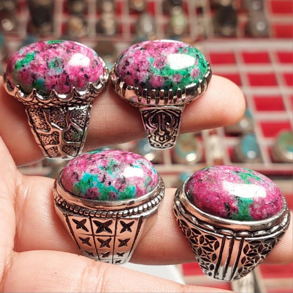 CINCIN BATU RUBY TADULAKO JUMBO