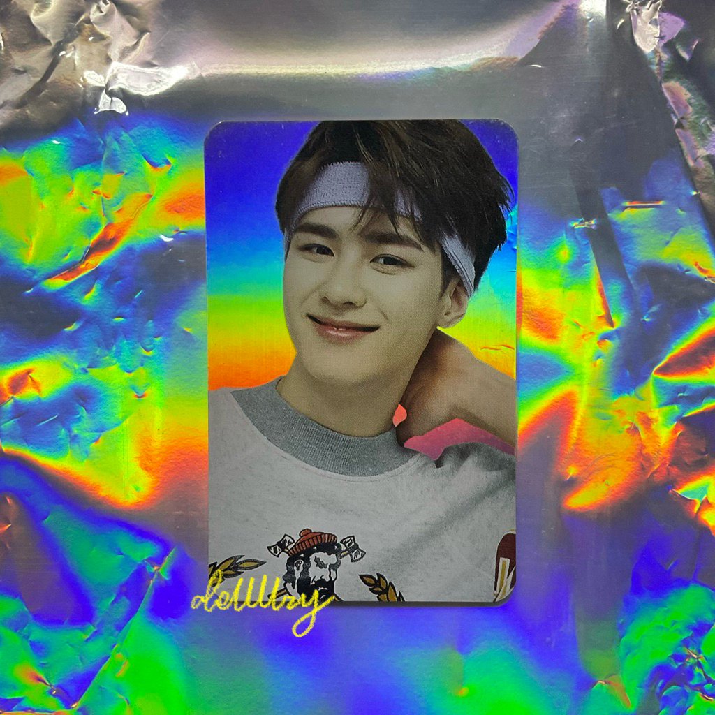 NCT 2018 WAYV KUN holo 2018 photocard | read desc