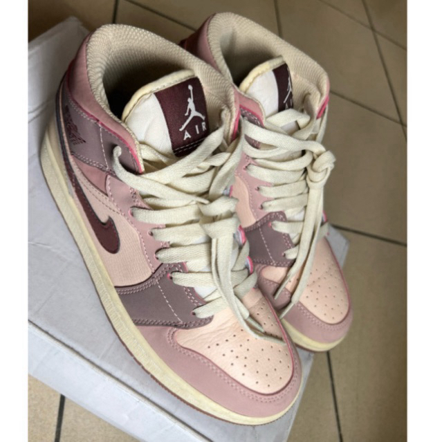 Nike Air Jordan 1 Mid Dark Pony Smoky