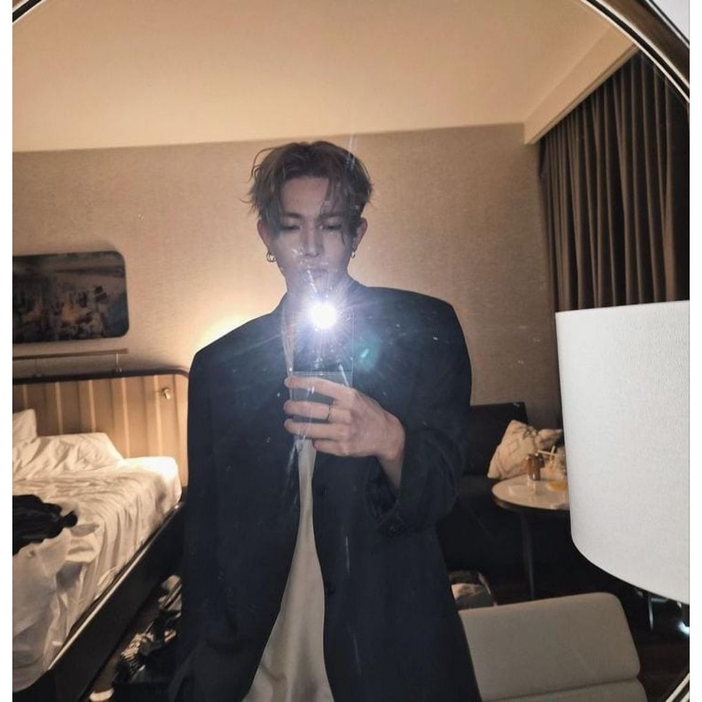 HEESEUNG DISINI (READ DESK) pc official enhypen-heeseung